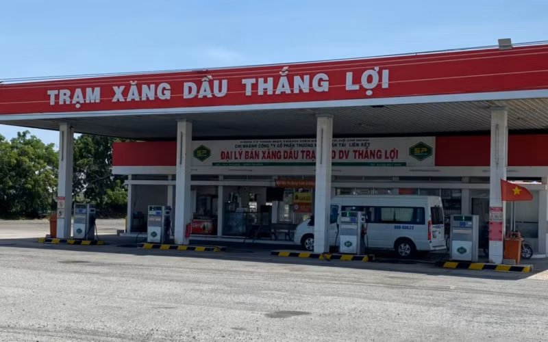 Trạm xăng dầu Thắng Lợi, tại Km 1623 +900 xã Chí Công, huyện Tuy Phong.