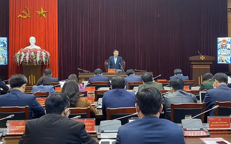 Đồng chí Nguyễn Văn Thắng phát biểu chỉ đạo tại cuộc họp.
