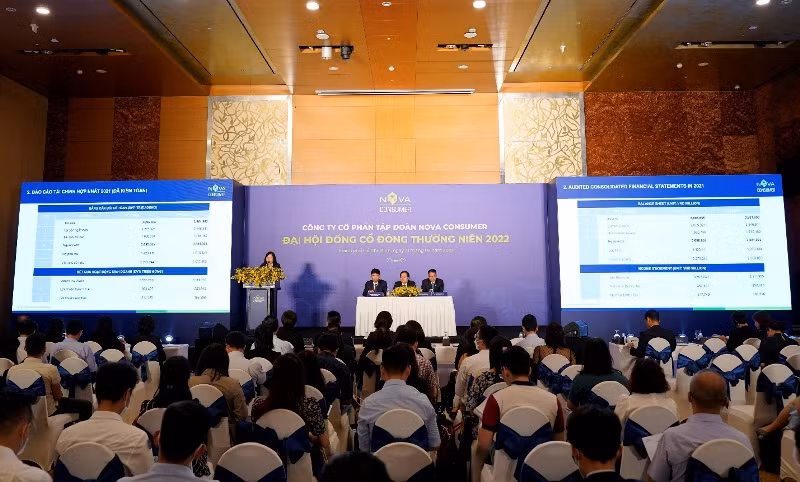 Theo báo cáo của HĐQT Công ty cổ phần Tập đoàn Nova Consumer tại Đại hội đồng cổ đông 2022 ngày 31/5, lựa chọn phát triển mảng trang trại là bước đột phá và là động lực thúc đẩy lớn kéo theo sự tăng trưởng mạnh mẽ về doanh thu từ các mảng thuốc thú y, vaccine, thức ăn chăn nuôi, con giống vốn đã phát triển ổn định gần 30 năm qua.