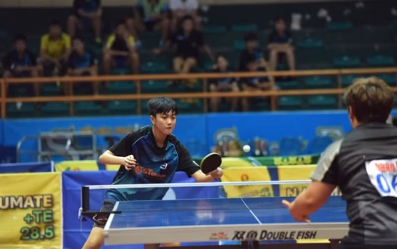 Tay vợt nữ "tuổi teen" Trần Mai Ngọc thi đấu vô cùng ấn tượng và xuất sắc giành HCB đồng đội nữ, HCB đôi nữ và HCB đơn nữ tại Giải vô địch bóng bàn toàn quốc Báo Nhân Dân lần thứ 38 năm 2019.