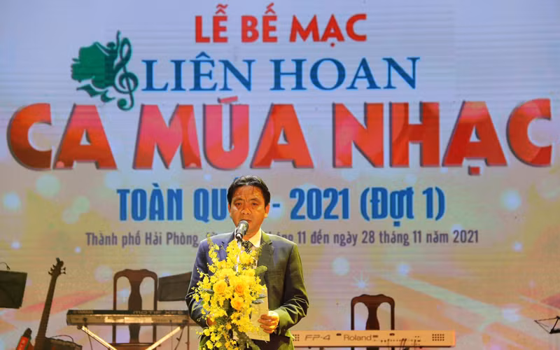 Thứ trưởng Hoàng Đạo Cương phát biểu bế mạc. (Ảnh: Cục Nghệ thuật biểu diễn)