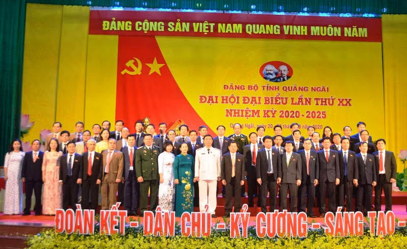 Ban Chấp hành Đảng bộ tỉnh Quảng Ngãi khóa 20.