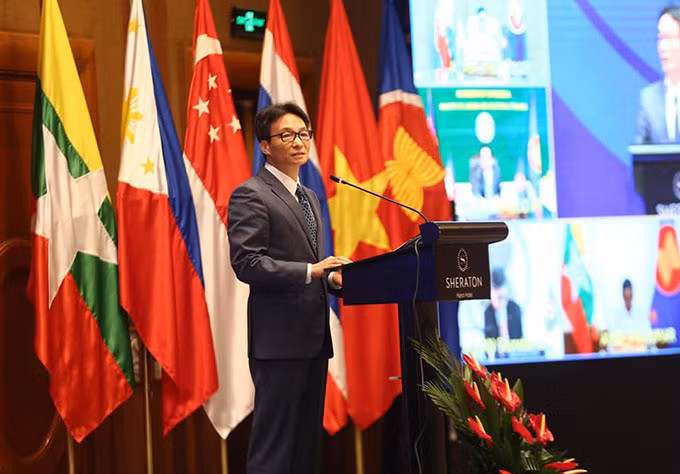 Nguồn nhân lực chất lượng cao - chìa khóa giúp nâng cao năng suất lao động và tính cạnh tranh của ASEAN -0