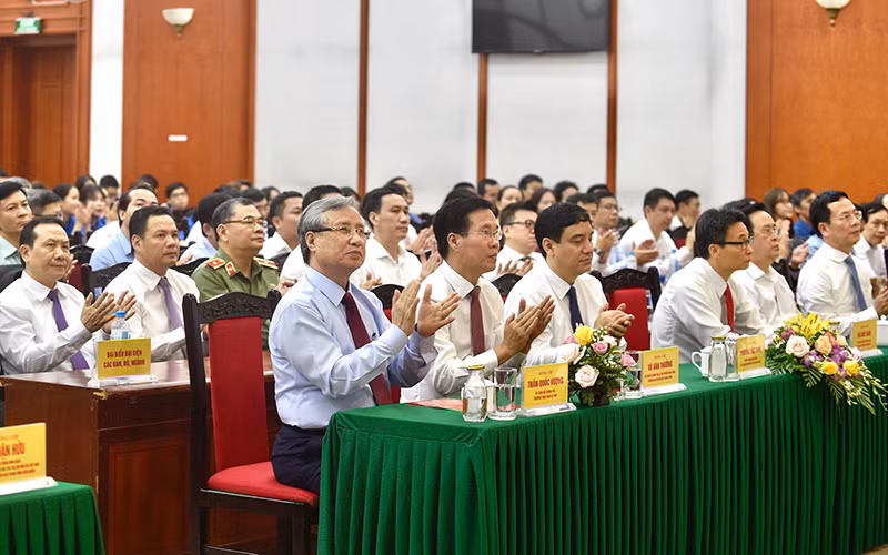 Khai truơng Trang tin điện tử Đảng Cộng sản Việt Nam – Đại hội XIII -0
