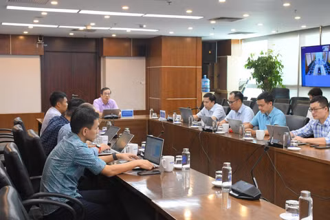 Ban Điều hành bảo đảm cung ứng điện năm 2026 NSMO họp nhằm rà soát công tác chuẩn bị vận hành hệ thống điện cho cao điểm nắng nóng. (Ảnh: NSMO)