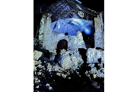 Nhà thờ bị hư hại sau trận động đất tại tỉnh Cebu, Philippines, ngày 30/9/2025. (Ảnh: THX/TTXVN)