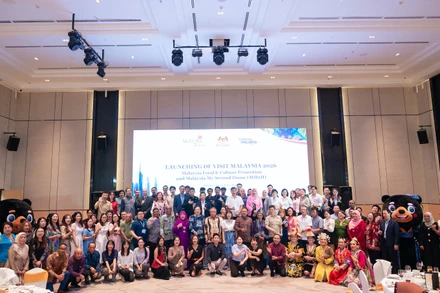 Các đại biểu, đại diện doanh nghiệp Việt Nam và Malaysia tại sự kiện ở Hà Nội.