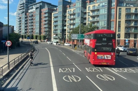 Đường phố tại thủ đô London, Anh. (Ảnh: TTXVN)