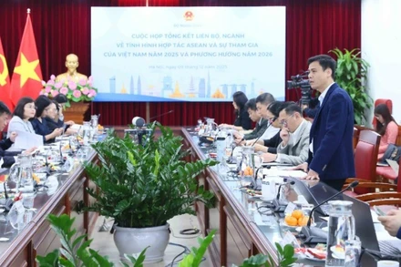 Thứ trưởng Ngoại giao Đặng Hoàng Giang, Trưởng SOM ASEAN-Việt Nam chủ trì cuộc họp. (Ảnh: TTXVN)