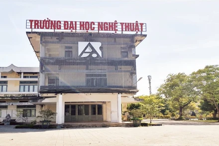 Trường đại học Nghệ thuật, Đại học Huế từng là cái nôi đào tạo tài năng mỹ thuật của miền trung và Tây Nguyên.