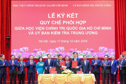 Lễ ký kết Quy chế phối hợp giữa Học viện Chính trị quốc gia Hồ Chí Minh với Ủy ban Kiểm tra Trung ương trong việc nghiên cứu khoa học và đào tạo, bồi dưỡng công tác kiểm tra của Đảng. 