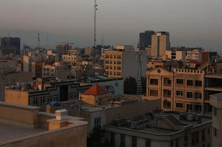 Một góc thủ đô Tehran của Iran, sáng 13/6/2025. (Ảnh: Tân Hoa Xã)