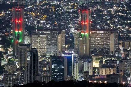 Quang cảnh thủ đô Caracas, Venezuela, ngày 8/12/2025. (Ảnh: THX/TTXVN)