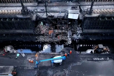 Ảnh chụp từ trên cao nhà máy Clairton Coke Works sau vụ nổ ngày 11/8/2025. (Ảnh: WTAE)