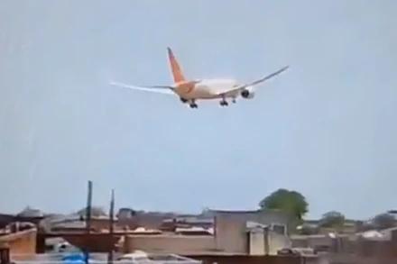 Một trong những hình ảnh cuối cùng của máy bay gặp nạn được lan truyền trên mạng xã hội X.