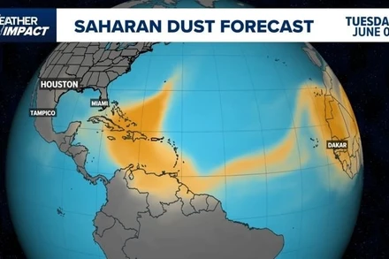 Bản đồ di chuyển của đám mây bụi khổng lồ ngày 3/6.