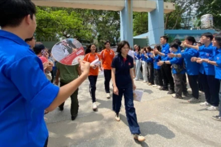 Các thí sinh hoàn thành ngày thi đầu tiên trong điều kiện thời tiết thuận lợi. 