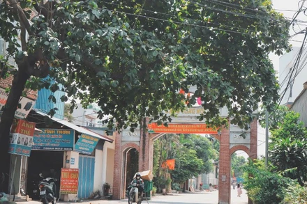 Đường làng xã Phúc Lộc (Hà Nội) khang trang, sạch đẹp. (Ảnh: NGUYỄN MAI)