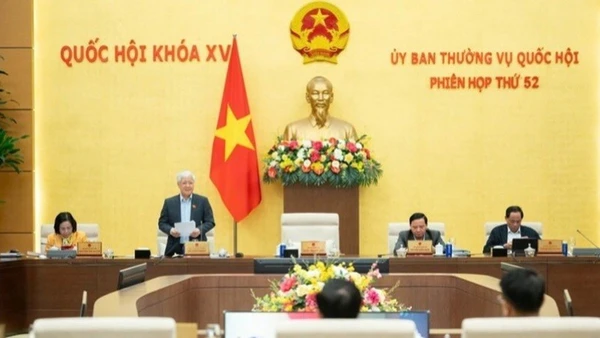 Ủy ban Thường vụ Quốc hội tổng kết Kỳ họp thứ 10, Quốc hội khóa XV. (Ảnh: DUY LINH)