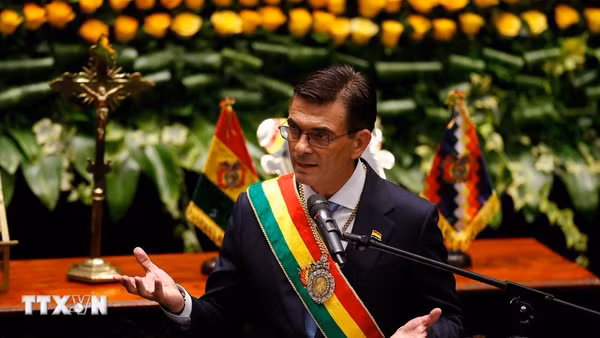 Bolivia ban hành luật về tình trạng khẩn cấp do bất ổn kéo dài