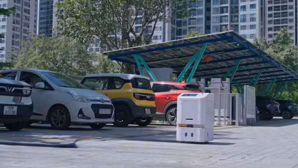 Mô hình robot sạc tự dộng do Công ty cổ phần công nghệ Volterra phát triển.