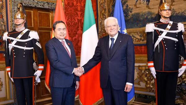 Chủ tịch Quốc hội Trần Thanh Mẫn hội kiến Tổng thống Italia Sergio Mattarella. (Ảnh: TTXVN)