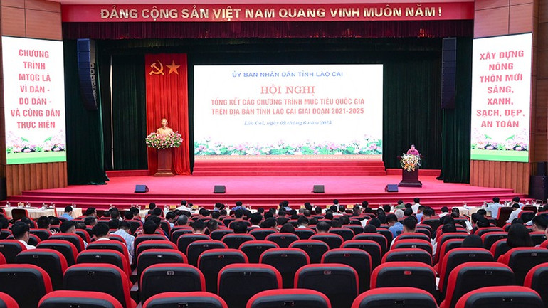 Quang cảnh Hội nghị tổng kết các Chương trình mục tiêu quốc gia trên địa bàn tỉnh Lào Cai. hai-0276.jpg