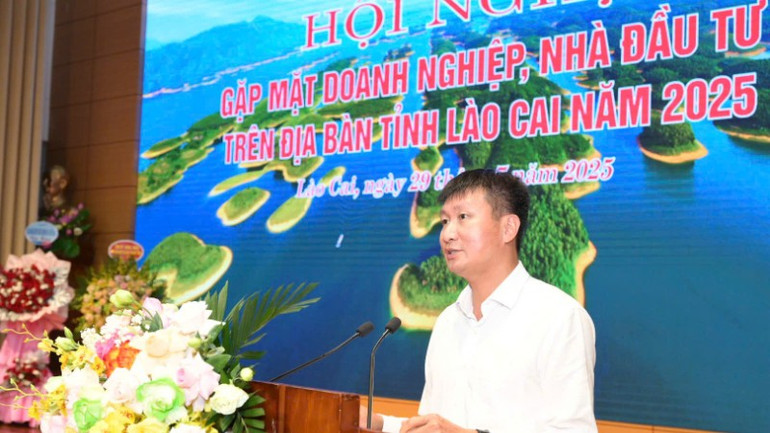 Đồng chí Trần Huy Tuấn, Chủ tịch Ủy ban nhân dân tỉnh Lào Cai phát biểu. z6851882886450-6ab2eb8438d604c4dc27ed40356d0fef-3691.jpg