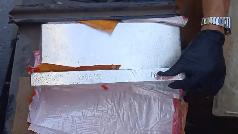 Các thỏi bạc được phát hiện. 2.jpg