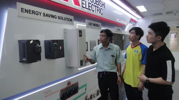 Đào tạo nguồn nhân lực tự động hóa tại Khu Công nghệ cao Thành phố Hồ Chí Minh.