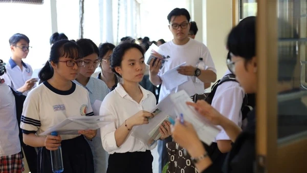 Thí sinh tham gia Kỳ thi Đánh giá năng lực Đại học Quốc gia Thành phố Hồ Chí Minh