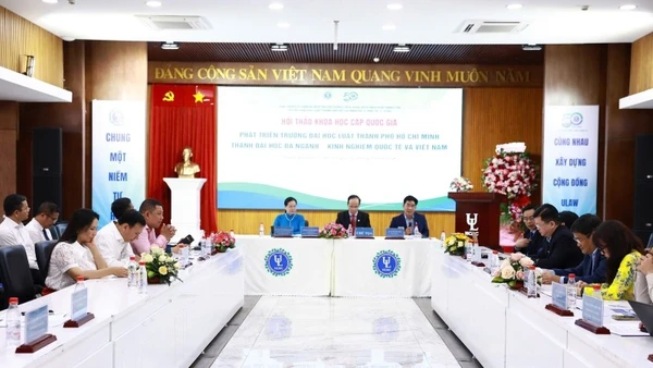 Quang cảnh hội thảo.