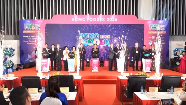 Nghi thức khai mạc triển lãm.