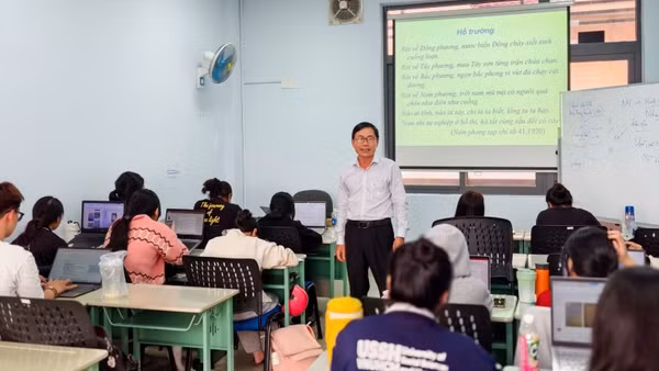 Sinh viên Trường đại học Khoa học xã hội và Nhân văn trong giờ học tập. (Ảnh: Trường đại học Khoa học xã hội và Nhân văn)