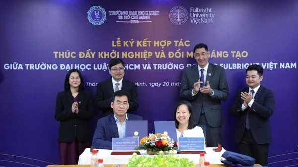 Trường đại học Fulbright Việt Nam và Trường đại học Luật Thành phố Hồ Chí Minh ký kết biên bản ghi nhớ hợp tác.