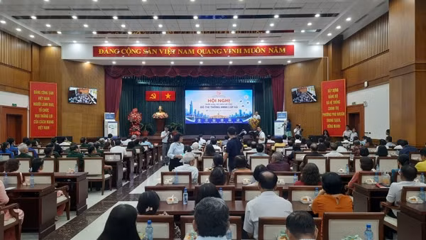 Quang cảnh hội nghị.