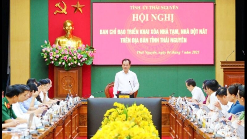 Bí thư Tỉnh ủy Thái Nguyên Trịnh Việt Hùng chỉ đạo xóa hết nhà tạm cho dân trước 31/8.