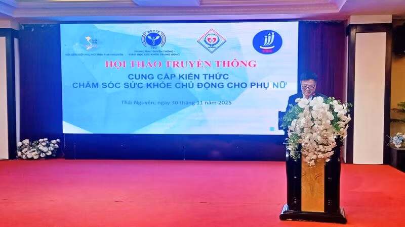 Hội thảo cung cấp nhiều kiến thức thiết thực, bổ ích về chăm sóc sức khỏe cho phụ nữ.