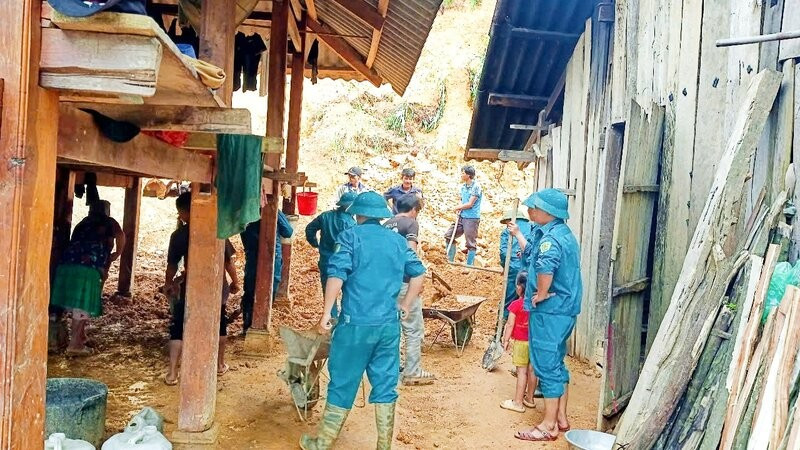 Dân quân là lực lượng quan trọng trong khắc phục thiên tai, sạt lở đất ở Thái Nguyên.