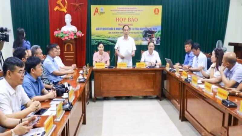 Họp báo công bố Giải vô địch Muay châu Á tổ chức tại Thái Nguyên từ ngày 20 đến 26/6.