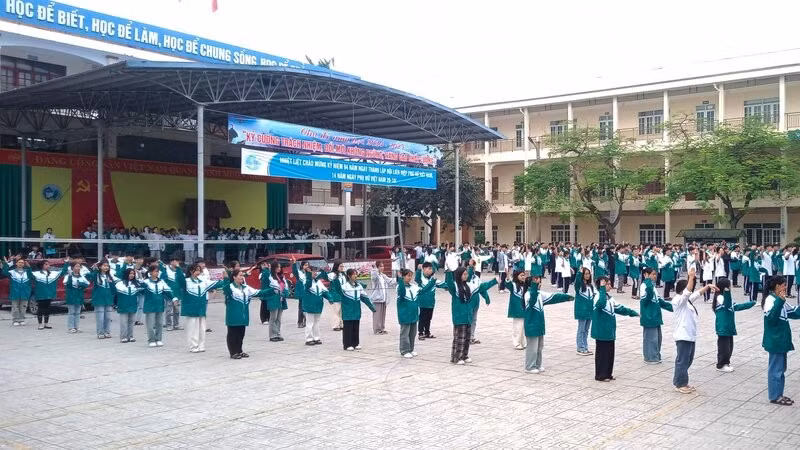 Hằng năm, 80% học sinh Trường Phổ thông dân tộc nội trú Trung học phổ thông số 1 tỉnh Thái Nguyên thi đỗ nguyện vọng 1 các trường đại học.