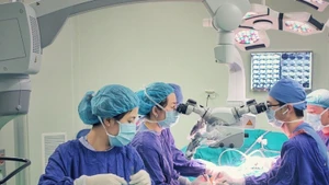Can thiệp phẫu thuật cho người bệnh.
