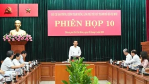 Đồng chí Nguyễn Văn Nên phát biểu kết luận phiên họp. (Ảnh: SGGP)