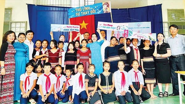 Ra mắt Câu lạc bộ Thủ lĩnh của sự thay đổi tại xã Đăk Pxi.