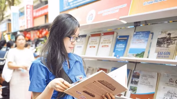 Nhiều đơn vị xuất bản, phát hành sách tại Thành phố Hồ Chí Minh đang nỗ lực tạo thêm kênh tiếp cận độc giả (Ảnh CTV)