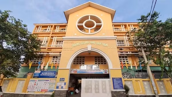 Trường Tiểu học Đặng Thùy Trâm, phường Tân Thuận. 