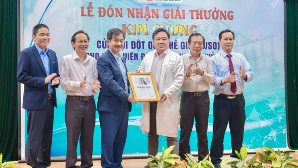 Bảo Đảm An Toàn Lao Động Là Trách Nhiệm Của Cả Người Lao Động Và Người Sử Dụng Lao Động Bệnh Viện Đa Khoa Khu Vực Thủ Đức Đón Nhận Giải Thưởng Kim Cương.