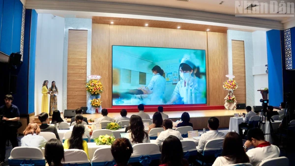 Quang cảnh lễ trao giải. 