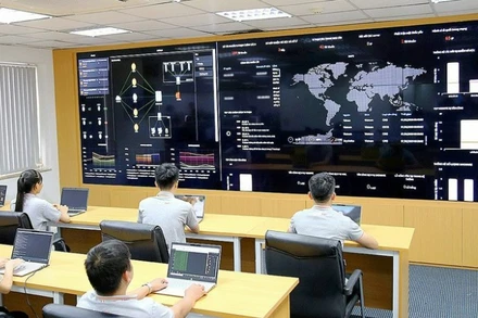 Trung tâm điều hành an toàn, an ninh mạng SOC giúp phát hiện sớm và thực hiện các quy trình ứng phó (SOP - Standard Operating Procedures) để xử lý kịp thời các cuộc tấn công mạng. Ảnh: Báo Nhân Dân