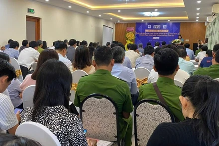 Hội nghị tập huấn “Nâng cao năng lực cạnh tranh của doanh nghiệp thông qua sở hữu trí tuệ và giải pháp công nghệ chống chống giả”. (Ảnh: TL)